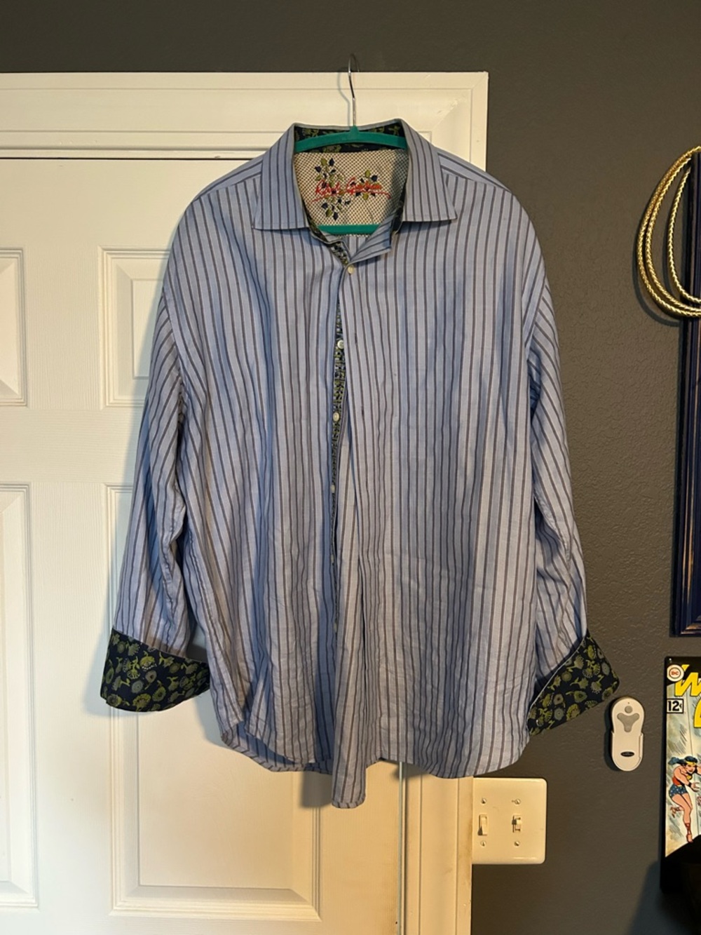 Robert Graham Striped Button-Up Shirt with Navy & Green Embroidery Like New